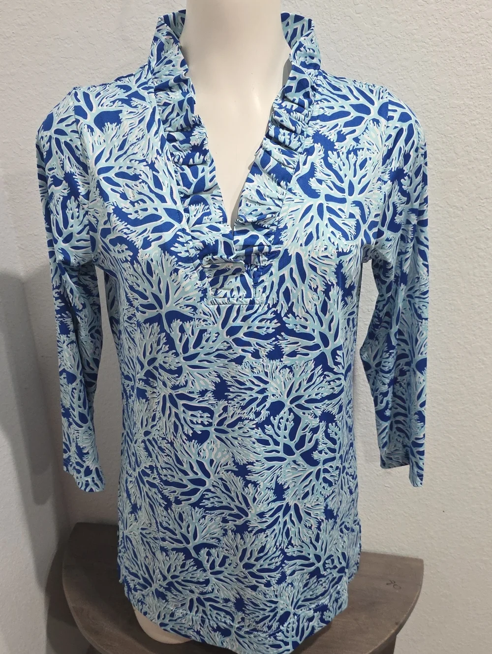La Mer Luxe Blue Coral-Print Ruffle V-Neck Tunic
